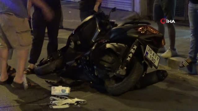 Son Dakika Haberi Izmir De Motosiklet Otomobile Carpti 1 I Polis 2 Yarali Gazete Demokrat Gundem Ve Son Dakika Haberleri